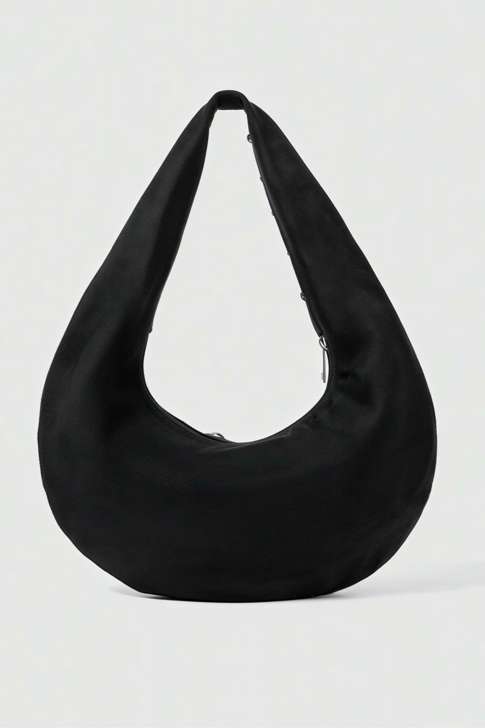Schwarze Wildleder-Hobo-Tasche mit Nieten