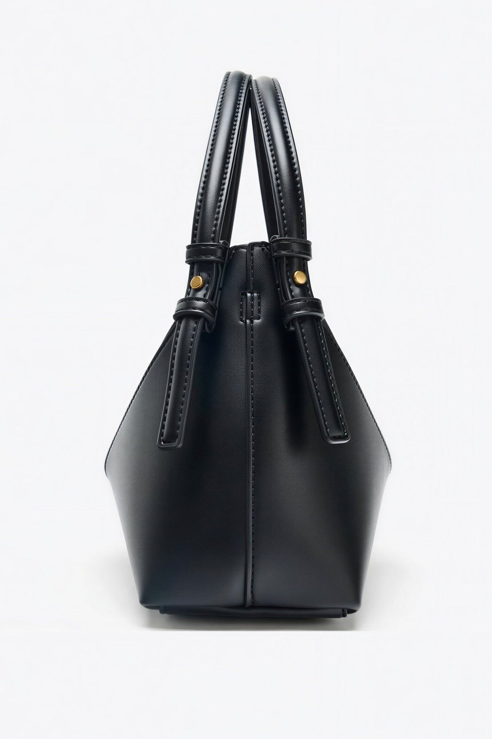Schwarze strukturierte Handtasche